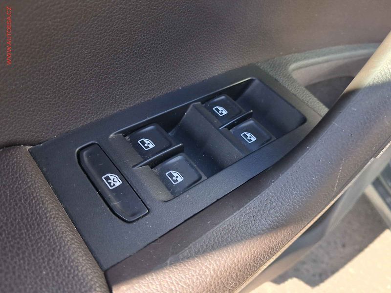 Škoda Octavia (2018) 2.0 TDi 4x4, ČR, L&K, DSG - fotka 13 z 19