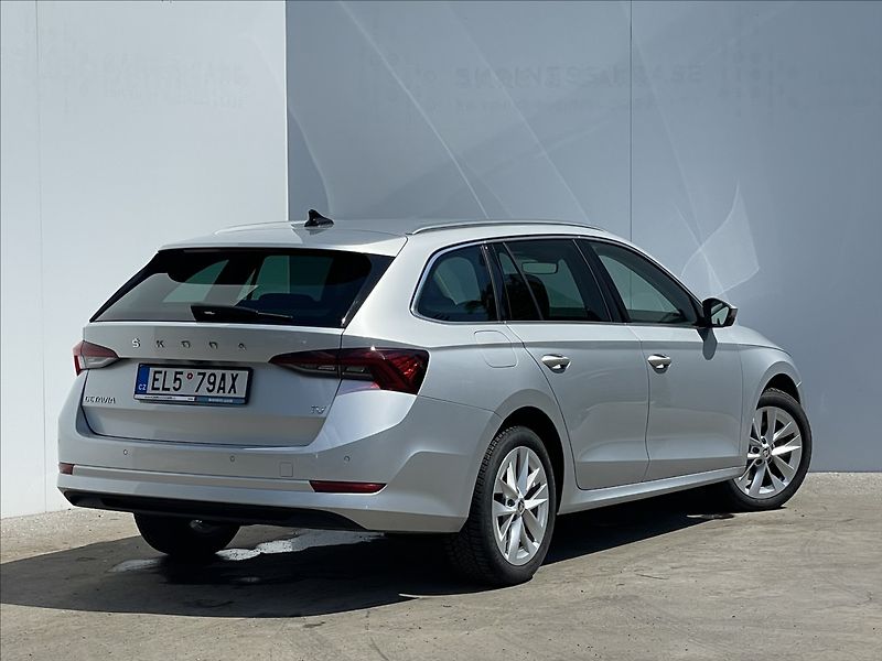 Škoda Octavia 1,4 TSI DSG Style Plus ACC  iV - fotka 3 z 24