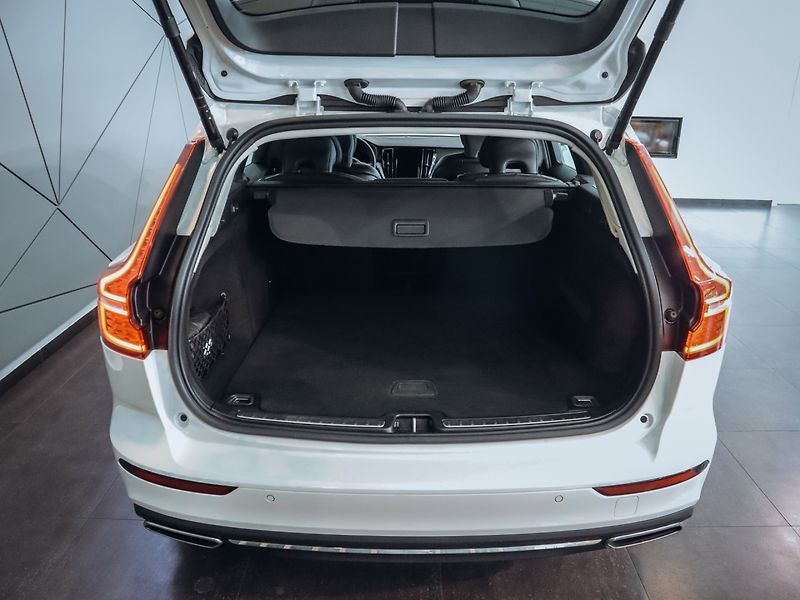Volvo V60 D4 Inscription - fotka 6 z 27