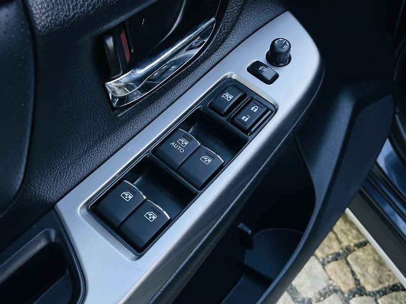 Subaru XV 2.0i 4x4 AUT 1MAJITEL SERVISKA - fotka 31 z 48