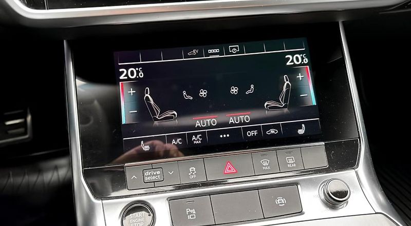 Audi A6 Avant 55 TFSI e Quattro S Line Kam. - fotka 16 z 18