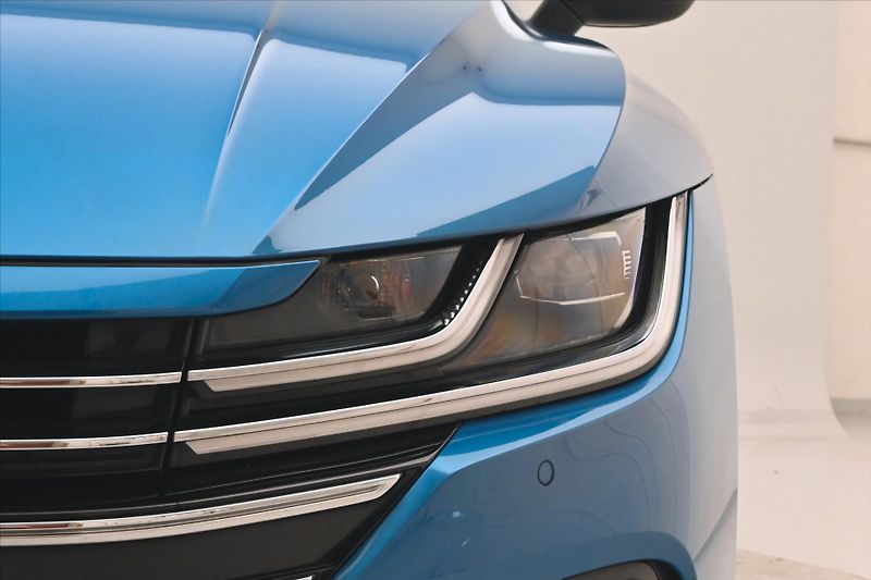 Volkswagen Arteon Shooting Brake 2,0 TDI 110 kW Elegance Záruka - fotka 30 z 32