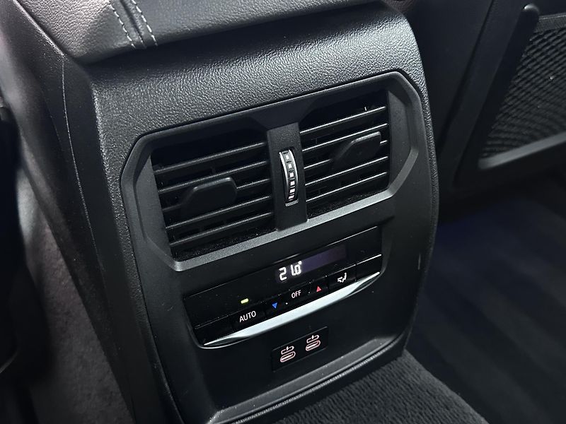 BMW Řada 4 M440i xDrive GranCoupé - fotka 28 z 29