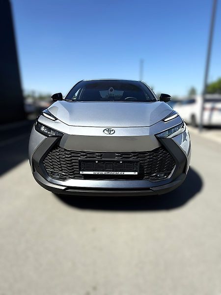 Toyota C-HR Style - fotka 2 z 6