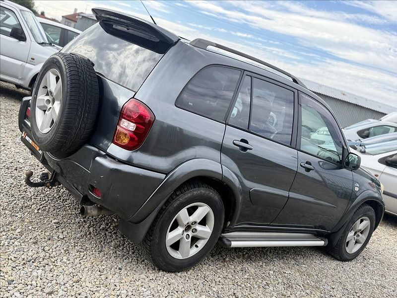 Toyota RAV4 2,0 D-4D 4X4 TAŽNÉ - fotka 5 z 22