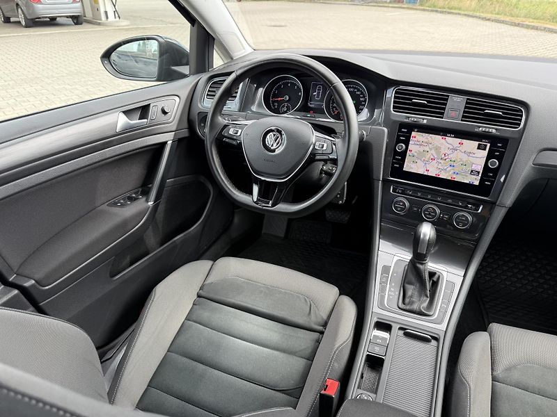 Volkswagen Golf VII VARIANT 1.5 TSI DSG - fotka 8 z 14