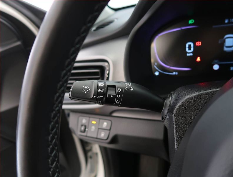 Kia Stonic (2024) 1.2 DPI, ČR,1.maj, Serv.kniha - fotka 21 z 22