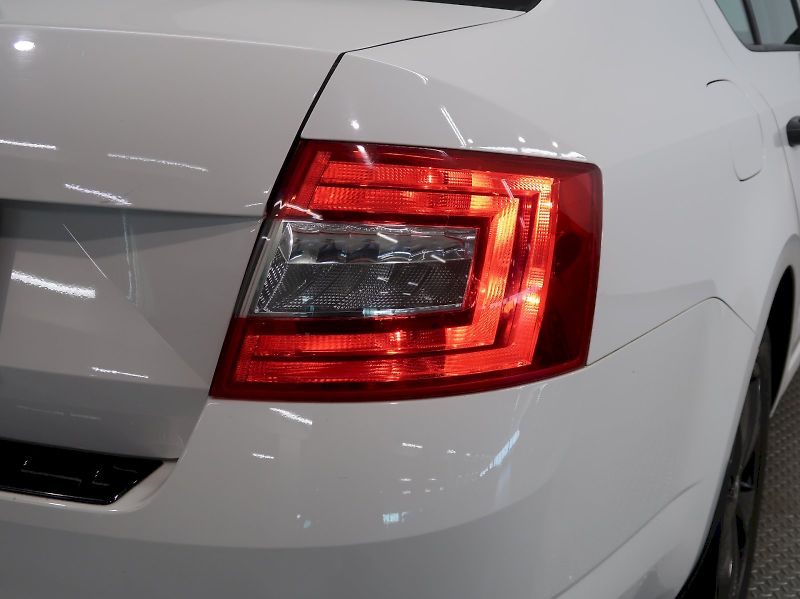 Škoda Octavia (2016) ACTIVE 1.6TDI 81KW SERVIS ROZV - fotka 12 z 25