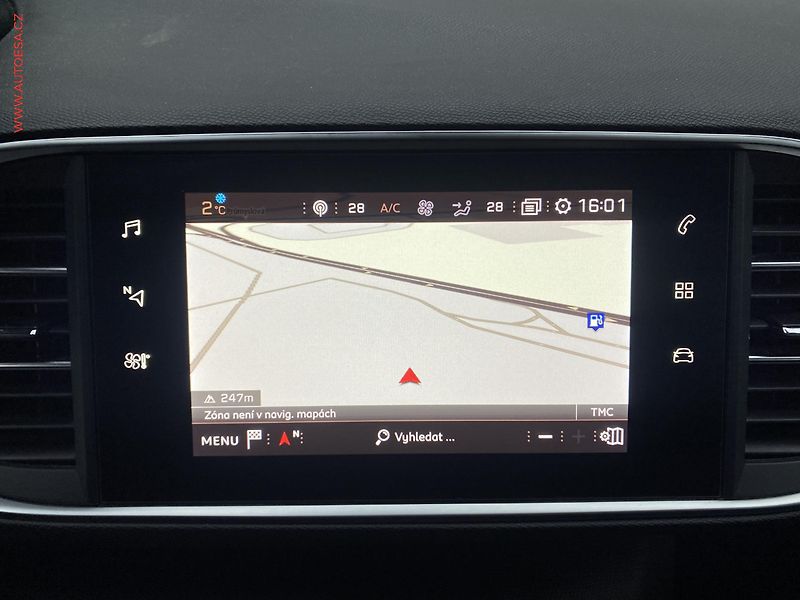 Peugeot 308 (2019) 1.5 HDi, Allure, navi - fotka 17 z 18