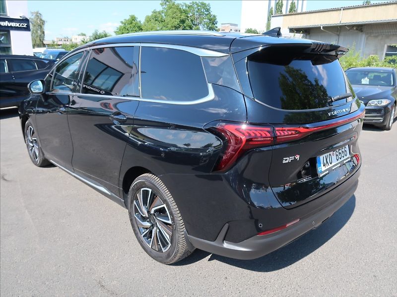 Dongfeng U-Tour 1,5 T,130kW,1majČR,Exclusive - fotka 4 z 35
