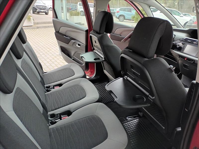 Citroën C4 Picasso 1,2 -81KW,DIGIKLIMA,KOLA - fotka 23 z 46