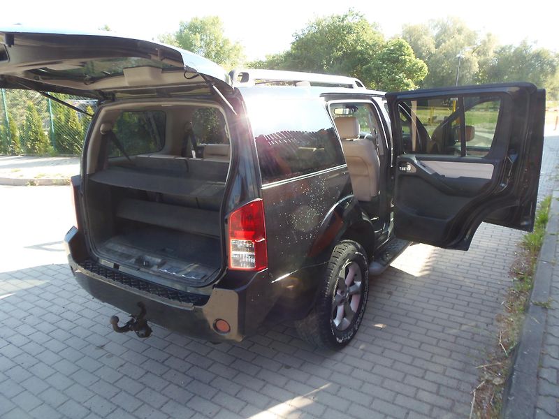 Nissan Pathfinder (2009) 2.5 DCi 4x4 redukce man. tažné - fotka 26 z 29