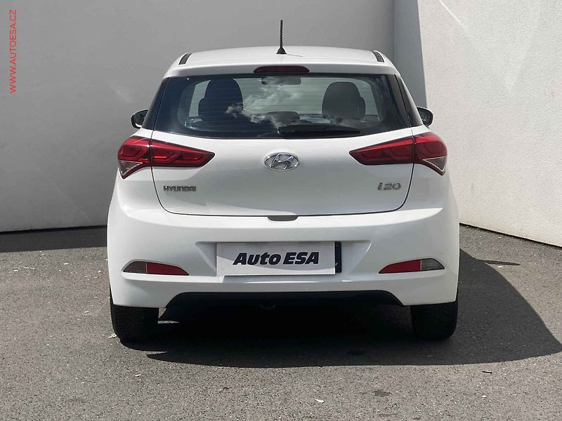 Hyundai i20 (2017) 1.2i, Go! - fotka 5 z 14