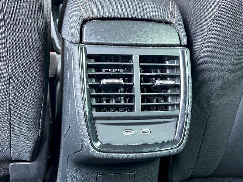 Škoda Scala (2020) 1.0 TSI 85 kW Style Plus - fotka 24 z 33