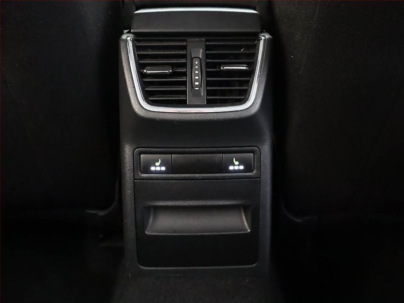 Škoda Octavia (2017) Style 1.6 TDI, Navi, Tempomat - fotka 17 z 17