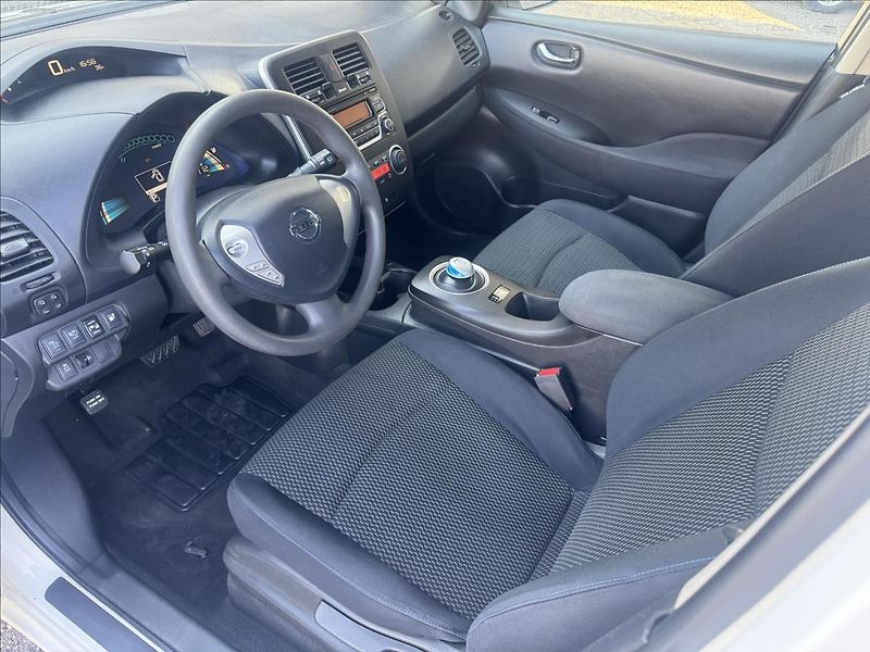 Nissan Leaf 1.Maj - fotka 10 z 19