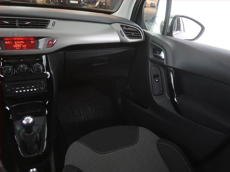 Citroën C3 (2014) 1.2 VTi, po STK, pěkný stav - fotka 8 z 15