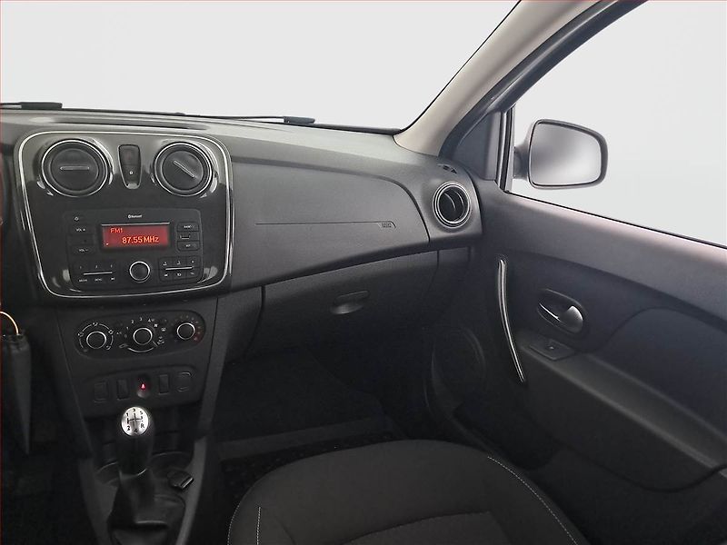 Dacia Logan (2019) 1.0 SCe, ČR,1.maj, Serv.kniha - fotka 8 z 14