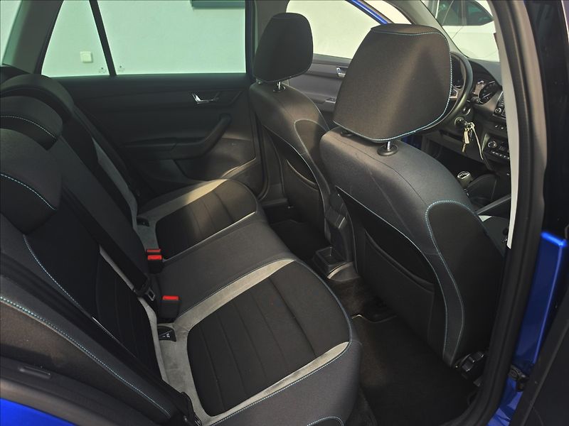 Škoda Fabia III 1,2 TSi 66KW JOY - fotka 30 z 41