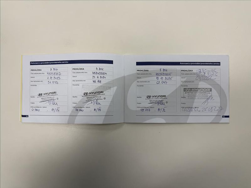 Hyundai i30 1,5 i  WG Comfort Alu 16 - fotka 24 z 25