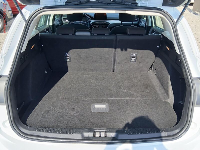 Ford Focus (2019) 1.5 TDCi, AC, temp - fotka 7 z 20