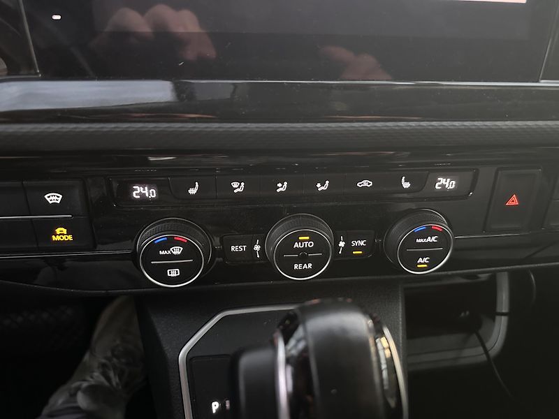 Volkswagen Multivan (2022) - fotka 19 z 21