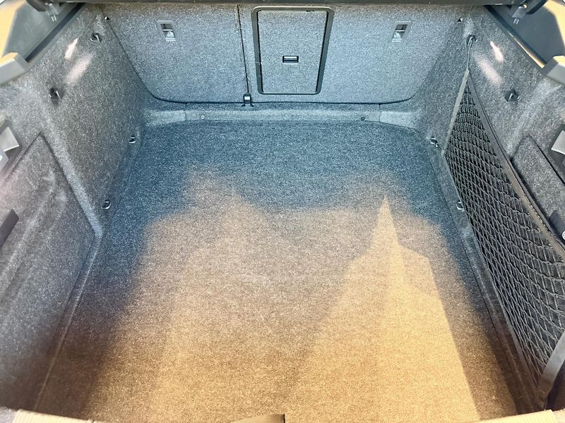 Škoda Superb 2.0 TDi 140 Kw DSG L&K - fotka 34 z 38