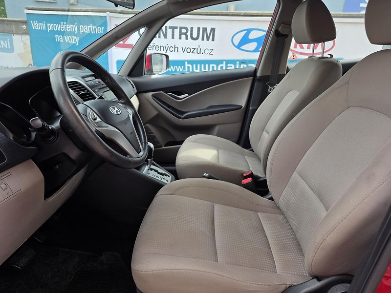 Hyundai ix20 1.6-AUTOMAT-1MAJITEL-92KW - fotka 15 z 35