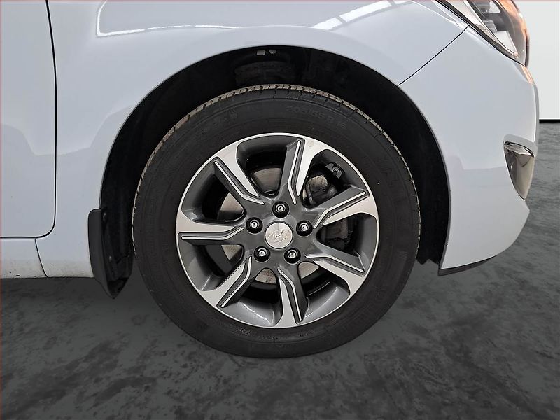 Hyundai ix20 (2018) 1.4 CVVT, Serv.kniha, Tempomat - fotka 14 z 18