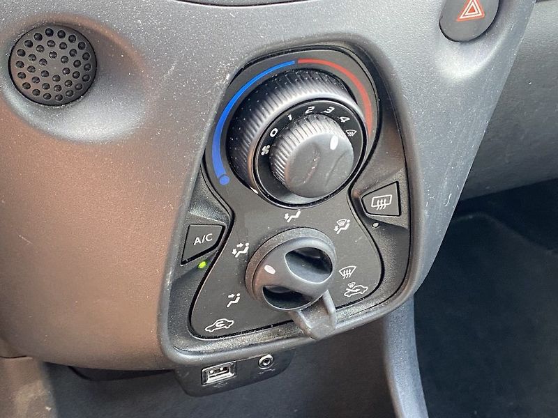 Toyota Aygo 1.0i, ČR, Comfort, záruka - fotka 11 z 14