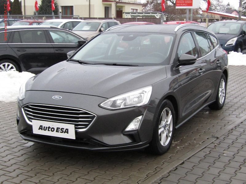 Ford Focus (2019) 1.0 EB, 1.maj,ČR, AT, navi - fotka 3 z 21