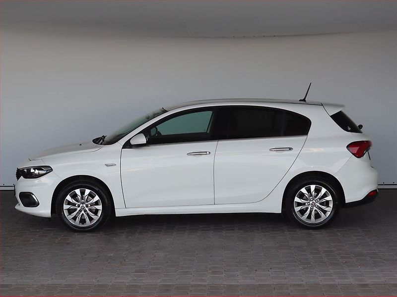 Fiat Tipo (2017) 1.4 T-Jet, Serv.kniha, Navi - fotka 3 z 22