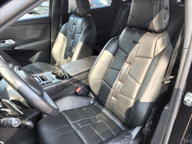 DS Automobiles DS7 Crossback 1,6 Louvre PHEV,4x4,220kw,LED - fotka 9 z 50
