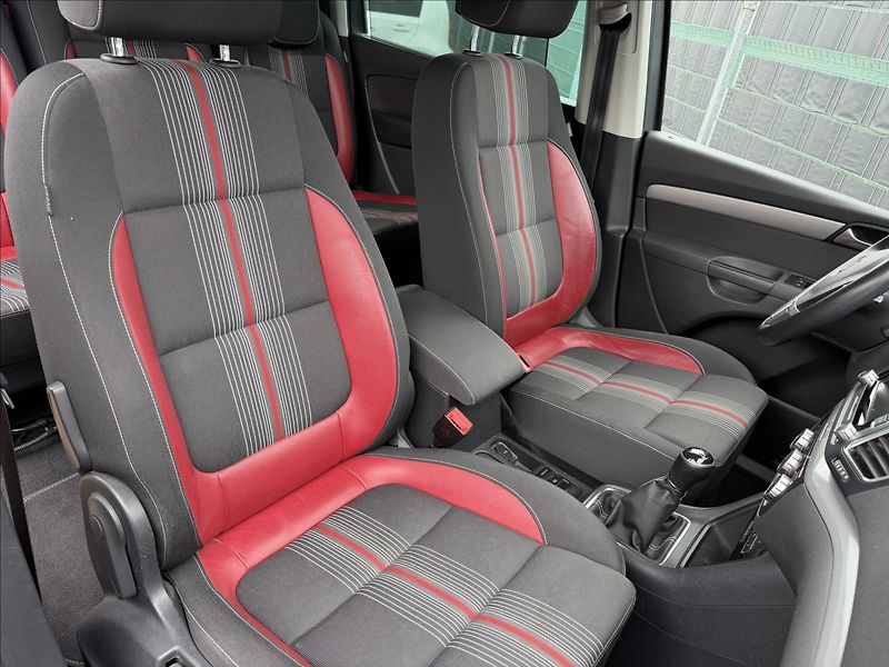 Volkswagen Sharan 2.0 TDI Match/125kW/Xenony - fotka 17 z 18