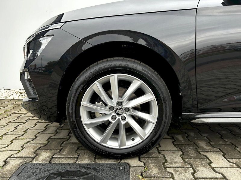 Škoda Kamiq (2025) 1.5 TSI 110kW MP6 Top Selectio - fotka 33 z 35