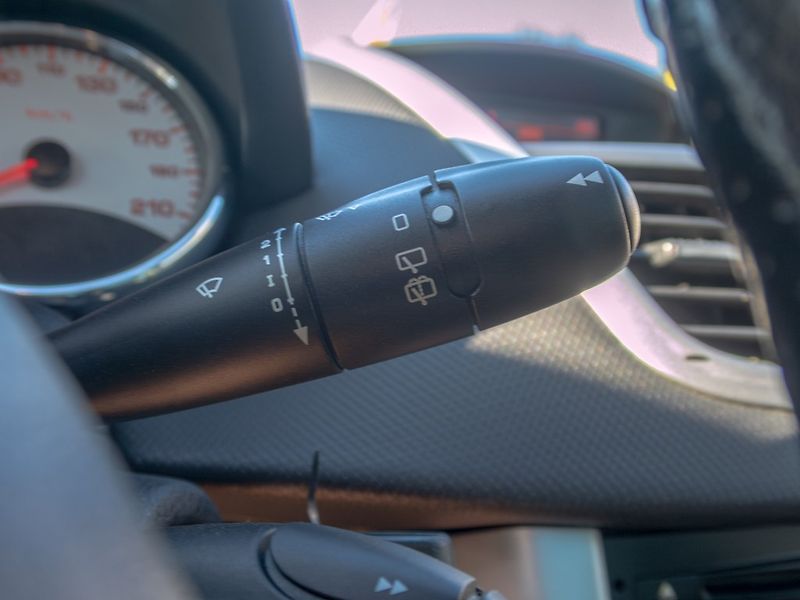 Peugeot 207 (2012) ČR 1.4i LPG – BOMBA DO 2033 - fotka 14 z 41