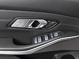 BMW M3 Competition M xDrive Touring - náhled 17