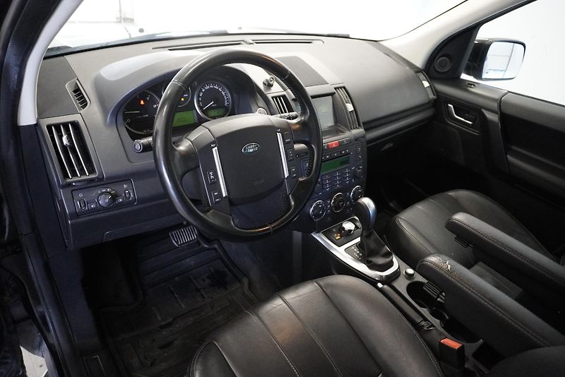 Land Rover Freelander (2012) 2,2T LEATHER ETC AUTOMAT - fotka 11 z 46