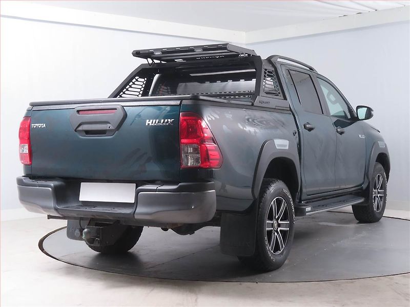 Toyota Hilux (2021) 2.4 D-4D - fotka 5 z 15