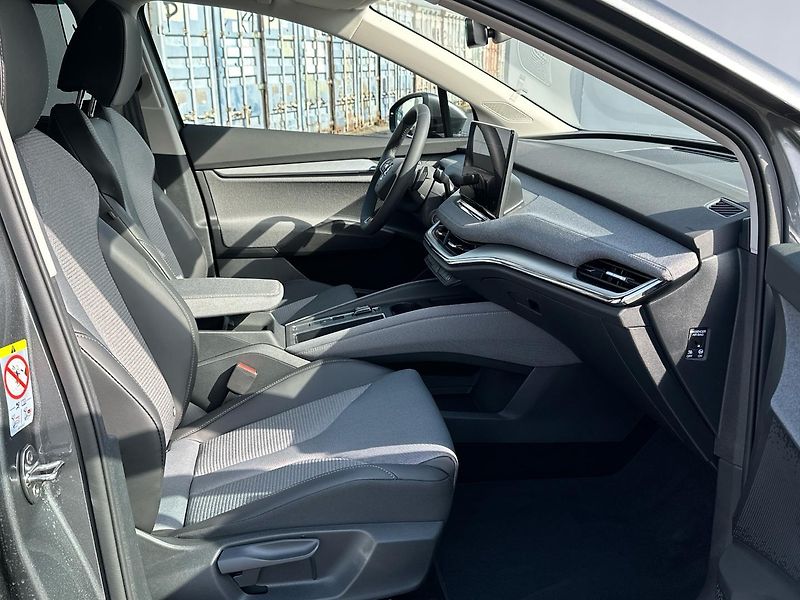 Škoda Enyaq (2024) 55 kWh 125 kW 1° převodovka - fotka 12 z 22