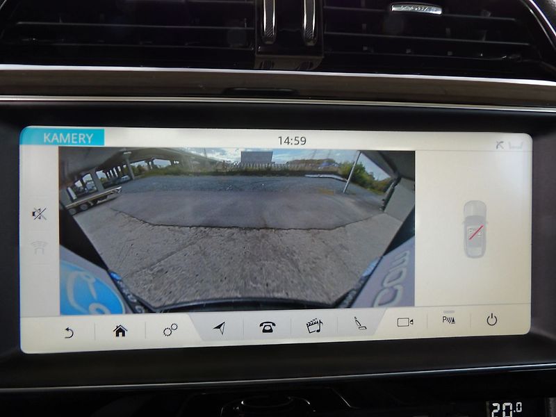 Jaguar F-Pace 30d AWD Prestige Panorama DPH - fotka 9 z 28