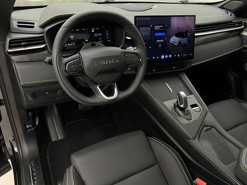 Lynk & Co 01 MORE PHEV AUT CZ 1.maj - fotka 4 z 52