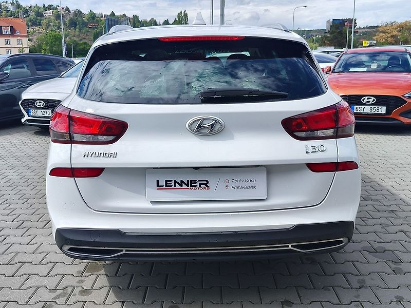 Hyundai i30 1.6 T-GDI/117kW Smart MHEV - fotka 6 z 31