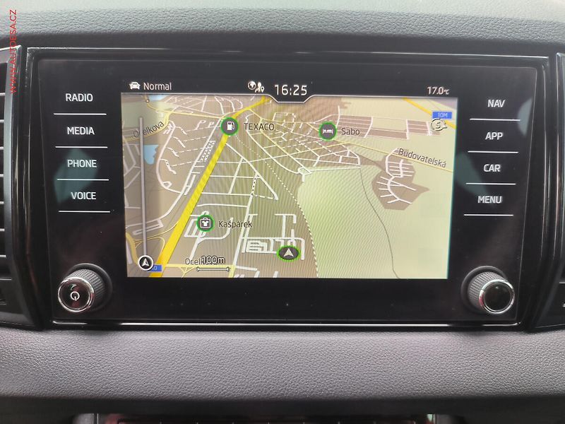 Škoda Karoq (2022) 1.5TSi, 2.maj,ČR, LED, TZ - fotka 13 z 26