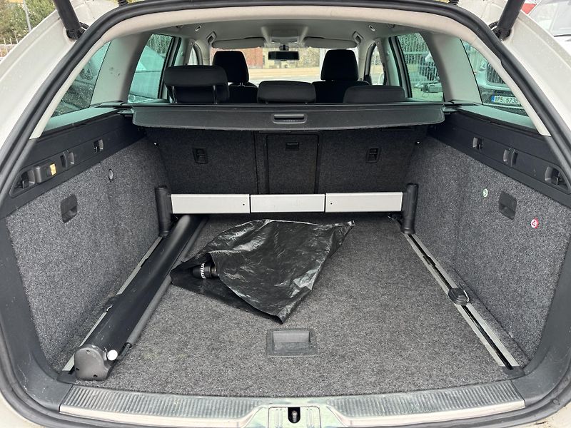 Škoda Superb (2013) 2.0TDi 103 KW 1.Majitel Tažné - fotka 37 z 41