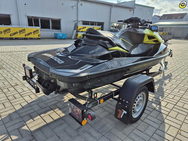 Sea Doo (2013) RXP 260 RS - fotka 6 z 18