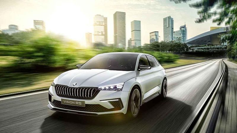 Škoda Vision RS je hatchback, který příští rok v umírněné podobě nahradí současný Rapid