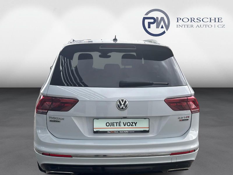 Volkswagen Tiguan 2.0 TDI HL 4x4 R line 140 kW 7 - fotka 9 z 30