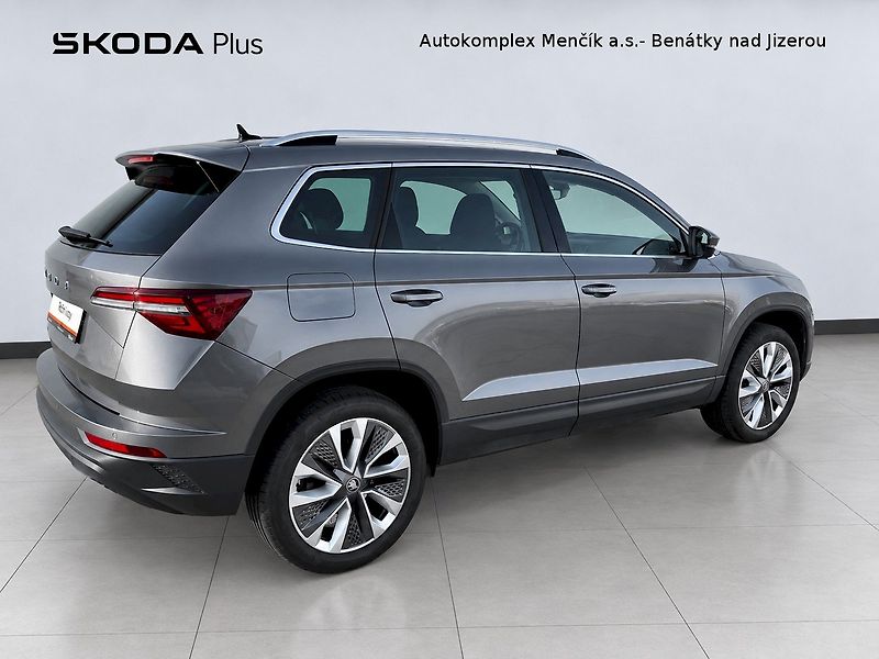 Škoda Karoq (2025) TOP SEL TS 110/1.5 A7F - fotka 2 z 37