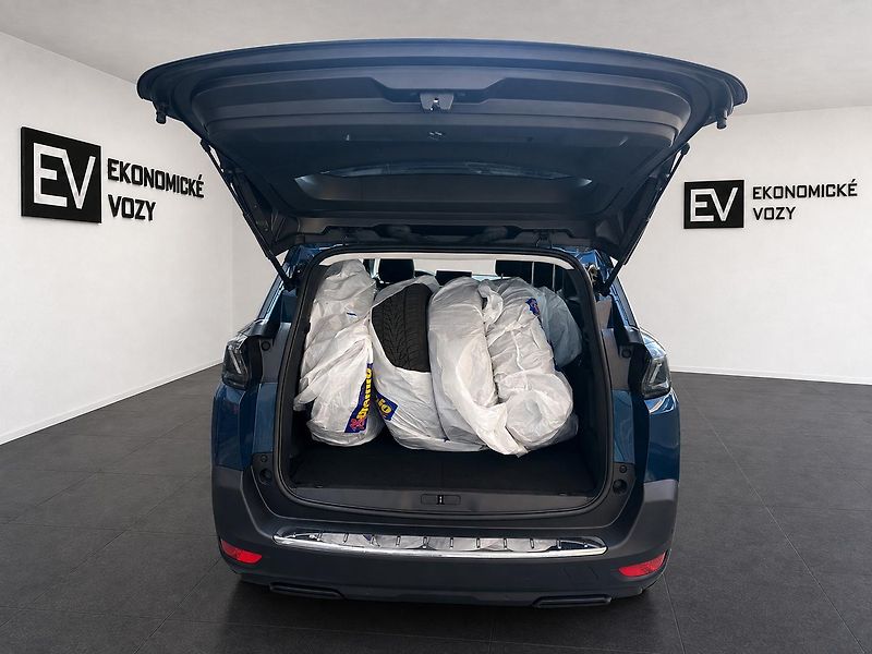 Peugeot 5008 (2021) ALLURE 1.2i,ČR,ZÁRUKA,7 MÍST - fotka 2 z 9